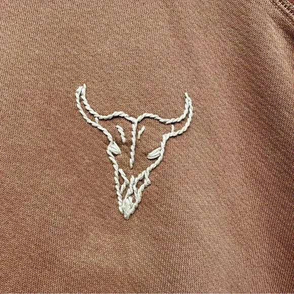 I.S.M.B.S Dreamer Crew Neck Sweatshirt Western Bull Brown Tan Women’s Size Small - Picture 2 of 10